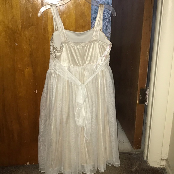 A gold, Sparkly Dress - Picture 2 of 2